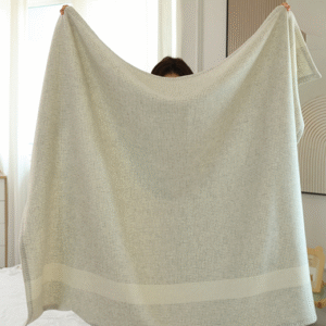 Juzi® Small Checkered Knitted Blanket