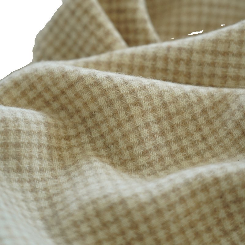 Juzi® Small Checkered Knitted Blanket - Image 3