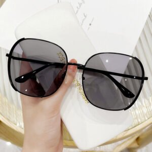 Juzi® Square Oval Sunglasses